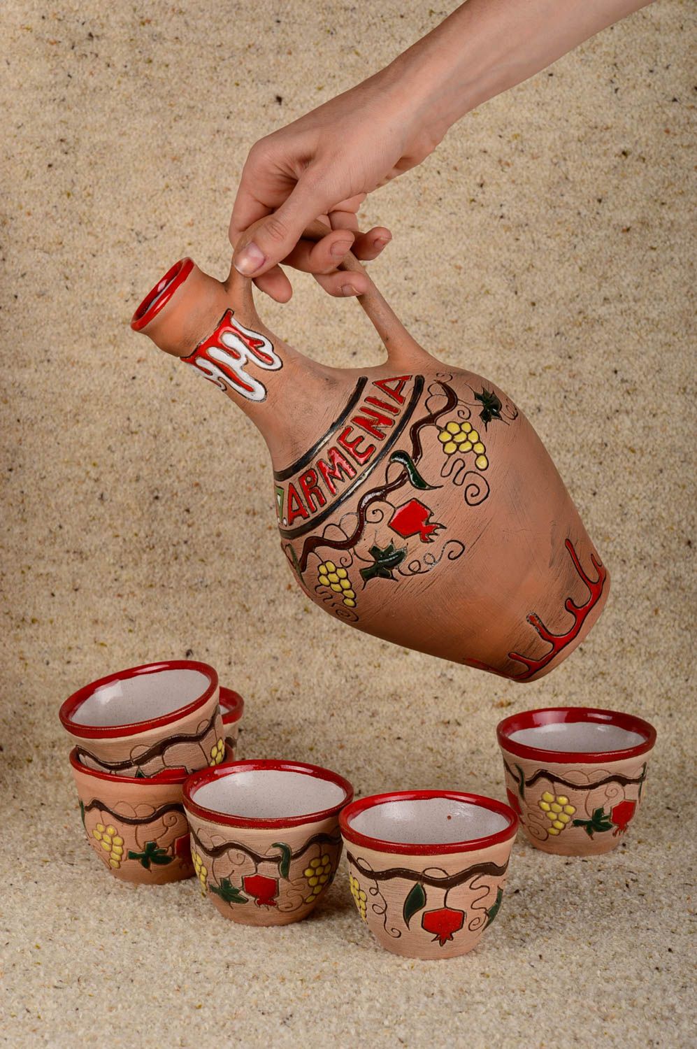 Vasos y jarro de cerámica artesanales accesorios de cocina elementos decorativos foto 1