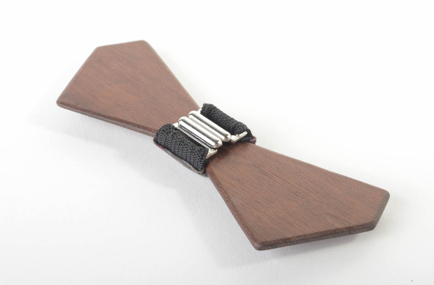 Verzierte Fliege aus Holz handmade Accessoire für Männer Krawatte Fliege foto 3