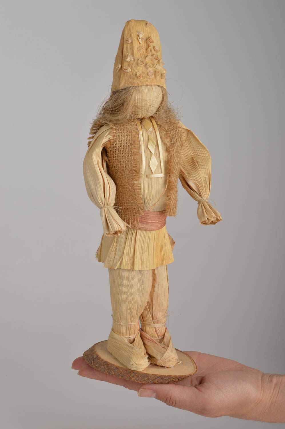 Figurine poupée ethnique faite main en feuilles petite originale jeune homme photo 5
