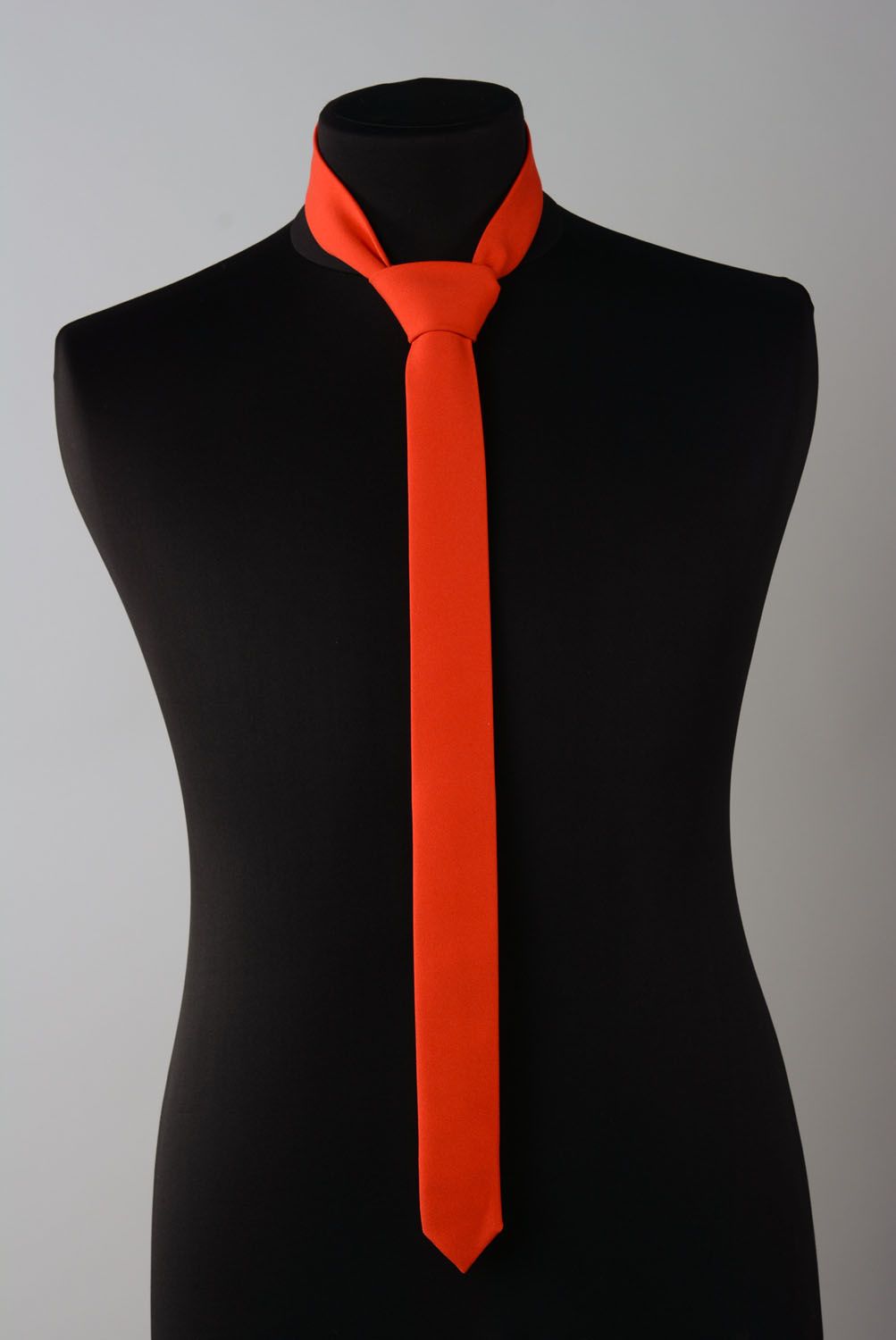 Cravate rouge en gabardine faite main photo 4