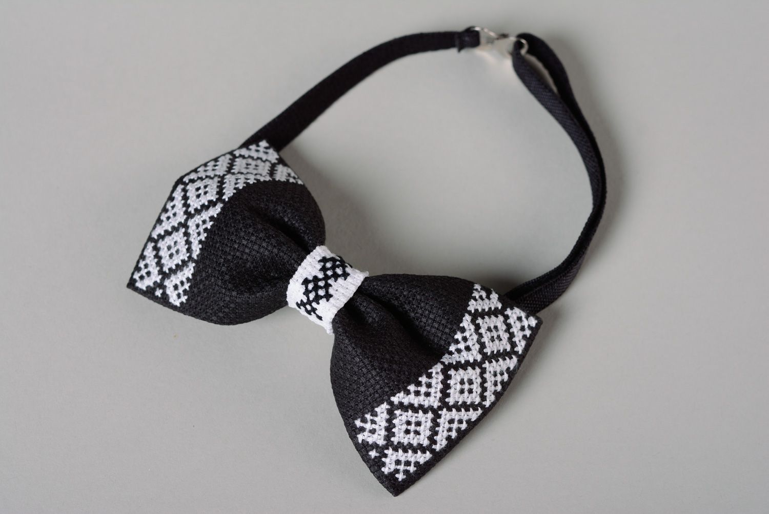 Handmade ethnic bow tie with cross stitch embroidery in black and white colors photo 2