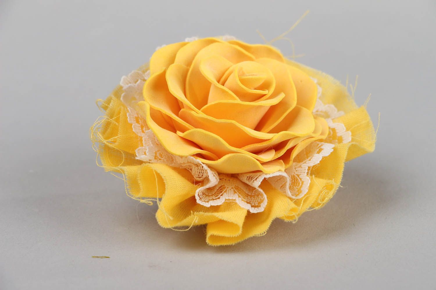 Hairpin Yellow Rose photo 2