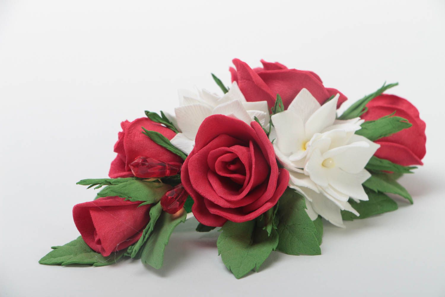 Handgemachter Haarkamm mit Blumen aus Foamiran in Rot und Weiß für Damen  foto 3