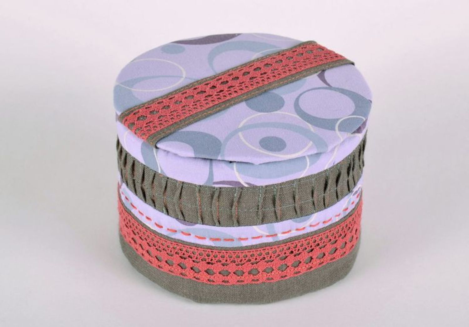 Boîte ronde en tissu avec couvercle faite main  photo 2