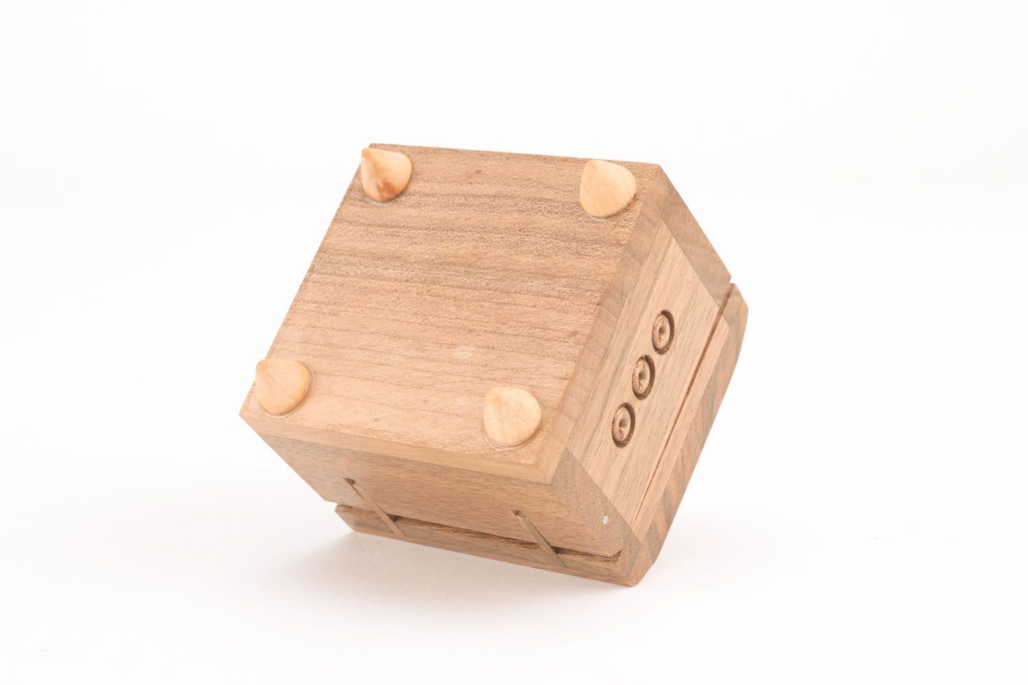 Scatola di legno fatta a mano cofanetto piccolo scrigno intagliato in legno
 foto 3