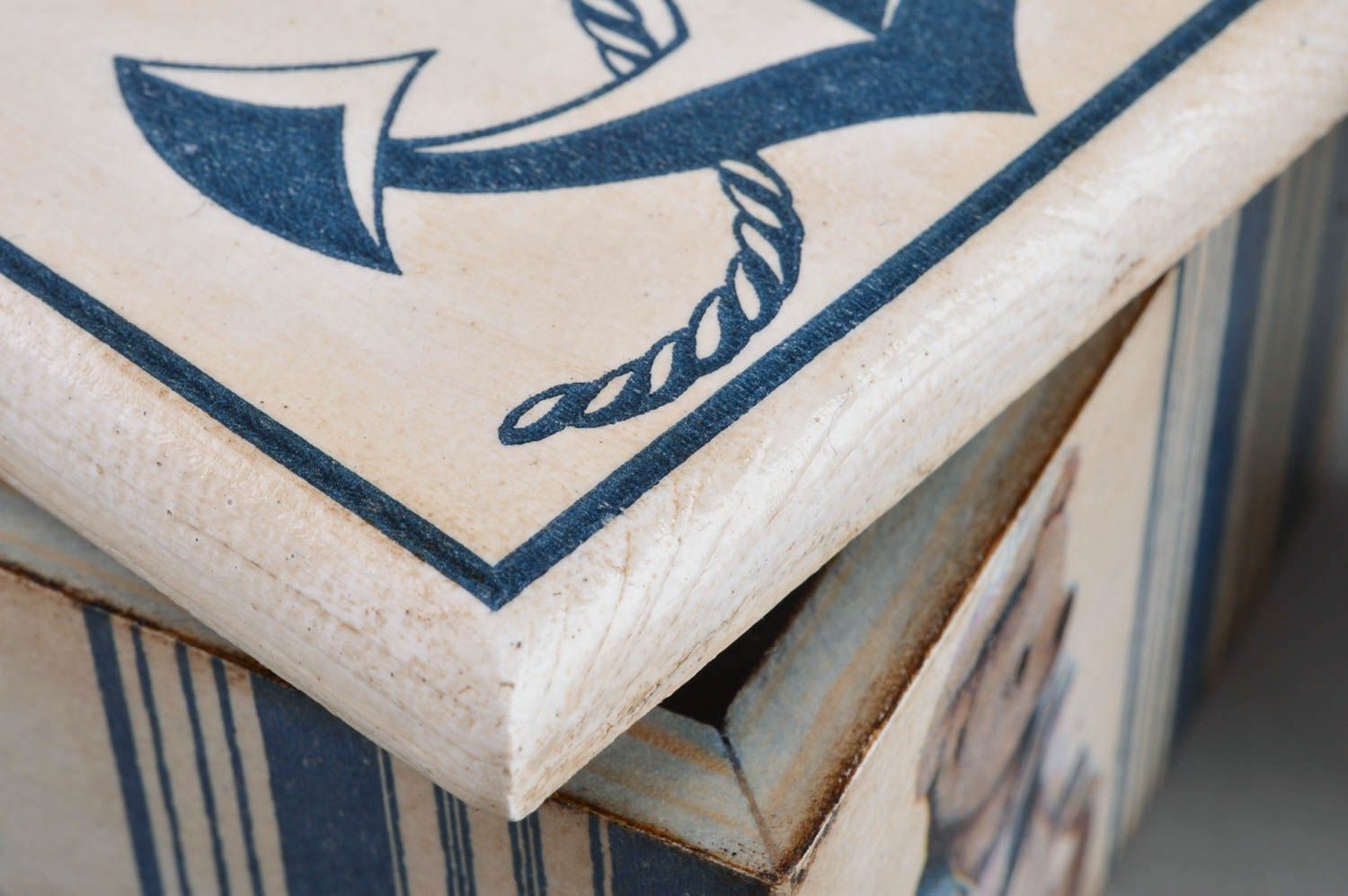 Handmade kleine quadratische Schatulle mit Deckel in Decoupage aus Holz Meer foto 3
