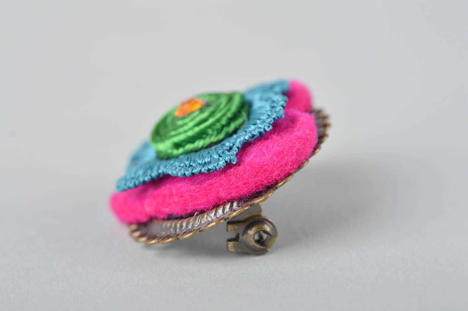 Beautiful handmade felt brooch artisan jewelry designs accessories for girls photo 4