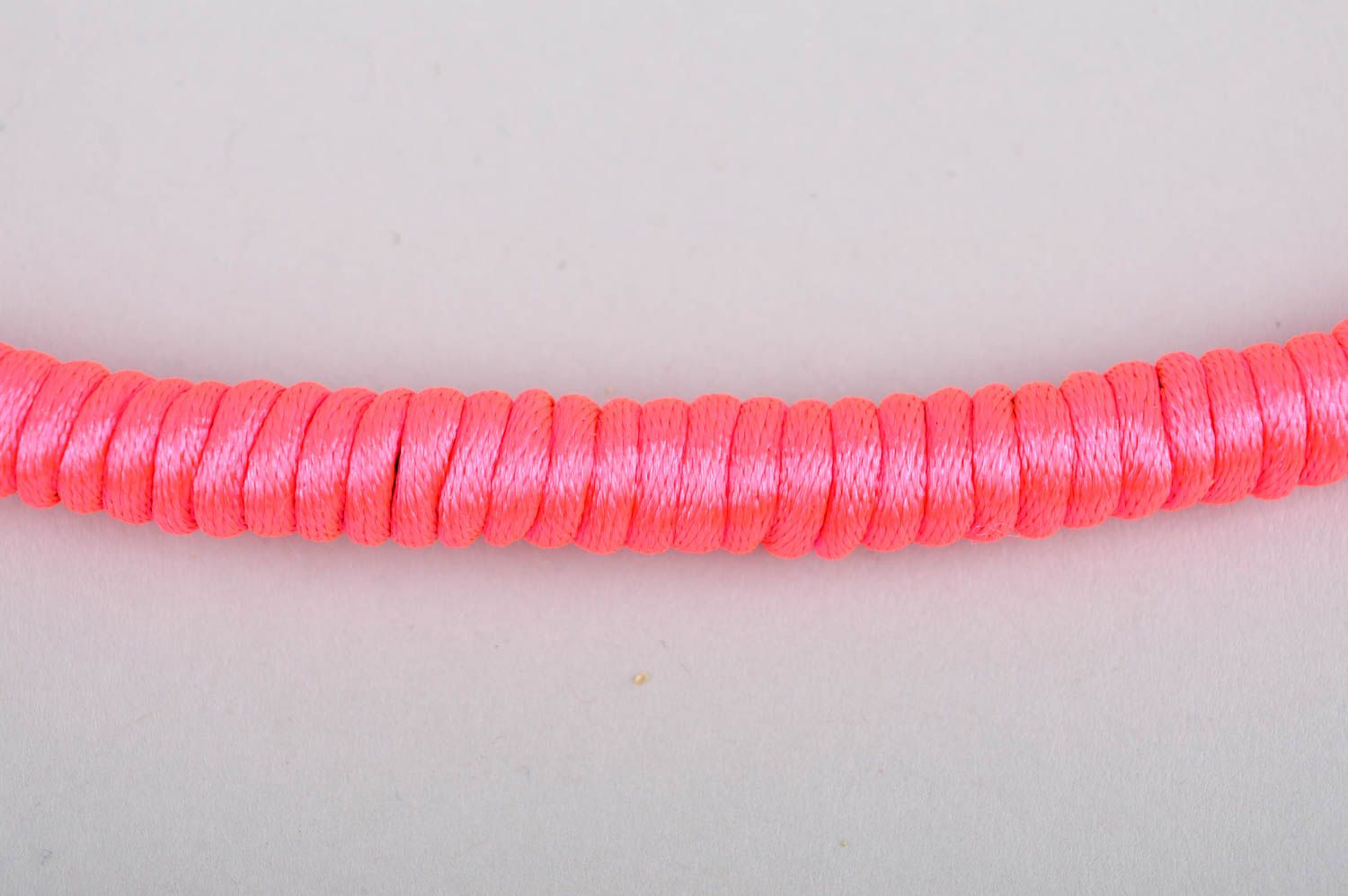 Колье ручной работы колье из веревки украшение на шею розовое авторское фото 3