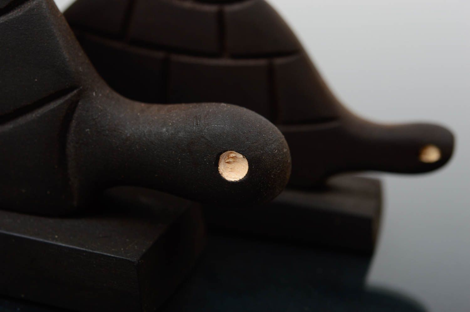 Set of 2 handmade wooden figurines contemporary art living room designs photo 3