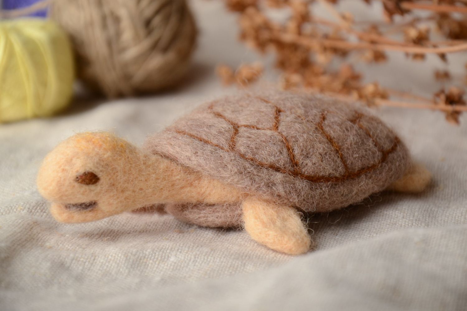 Handmade Stofftier Schildkröte aus Filzwolle foto 1