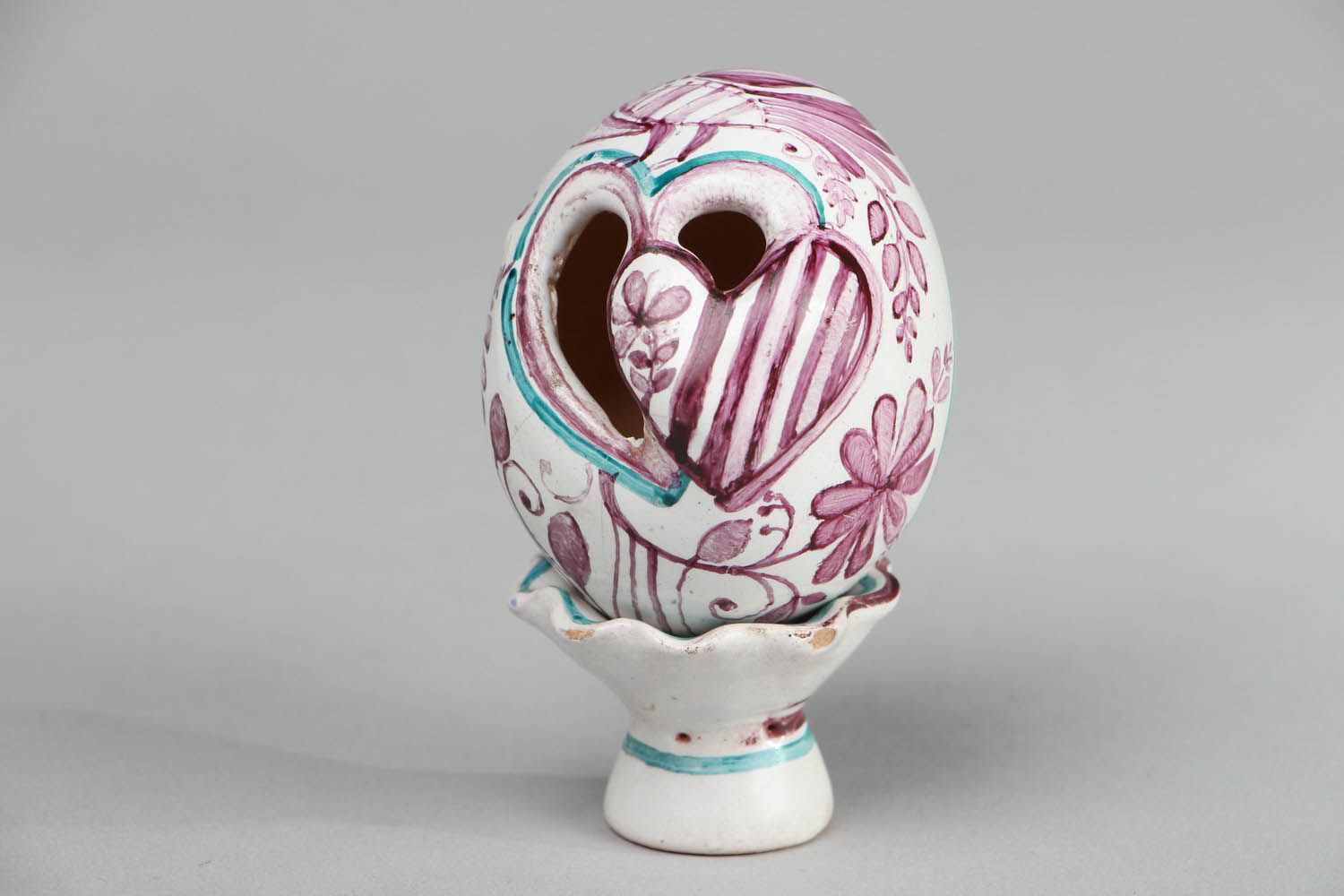 Decorative egg with heart photo 1