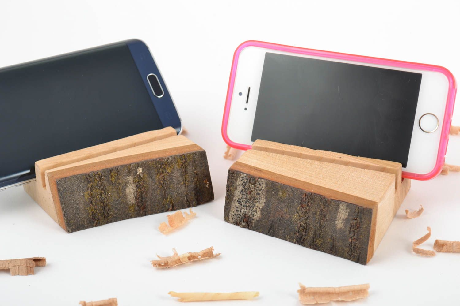 Set of 2 handmade wooden varnished smartphone stands laconic design eco decor photo 1