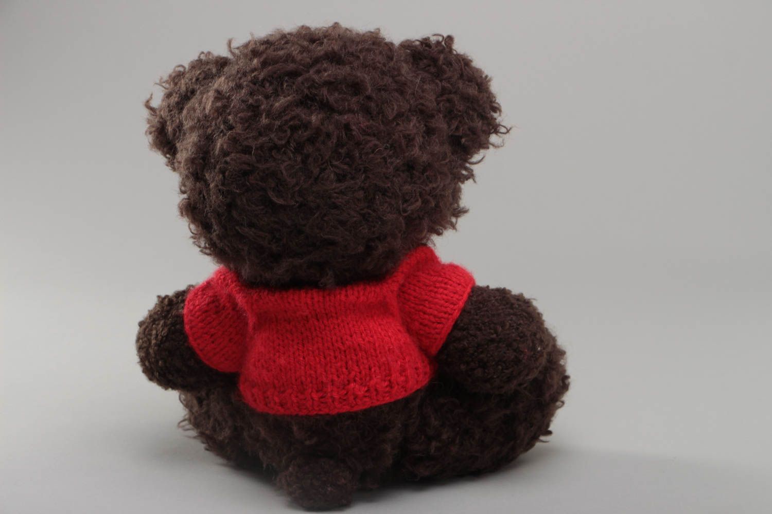Вязаный крючком медведь игрушка из шерсти и фактурной пряжи коричневый хенд мейд фото 4