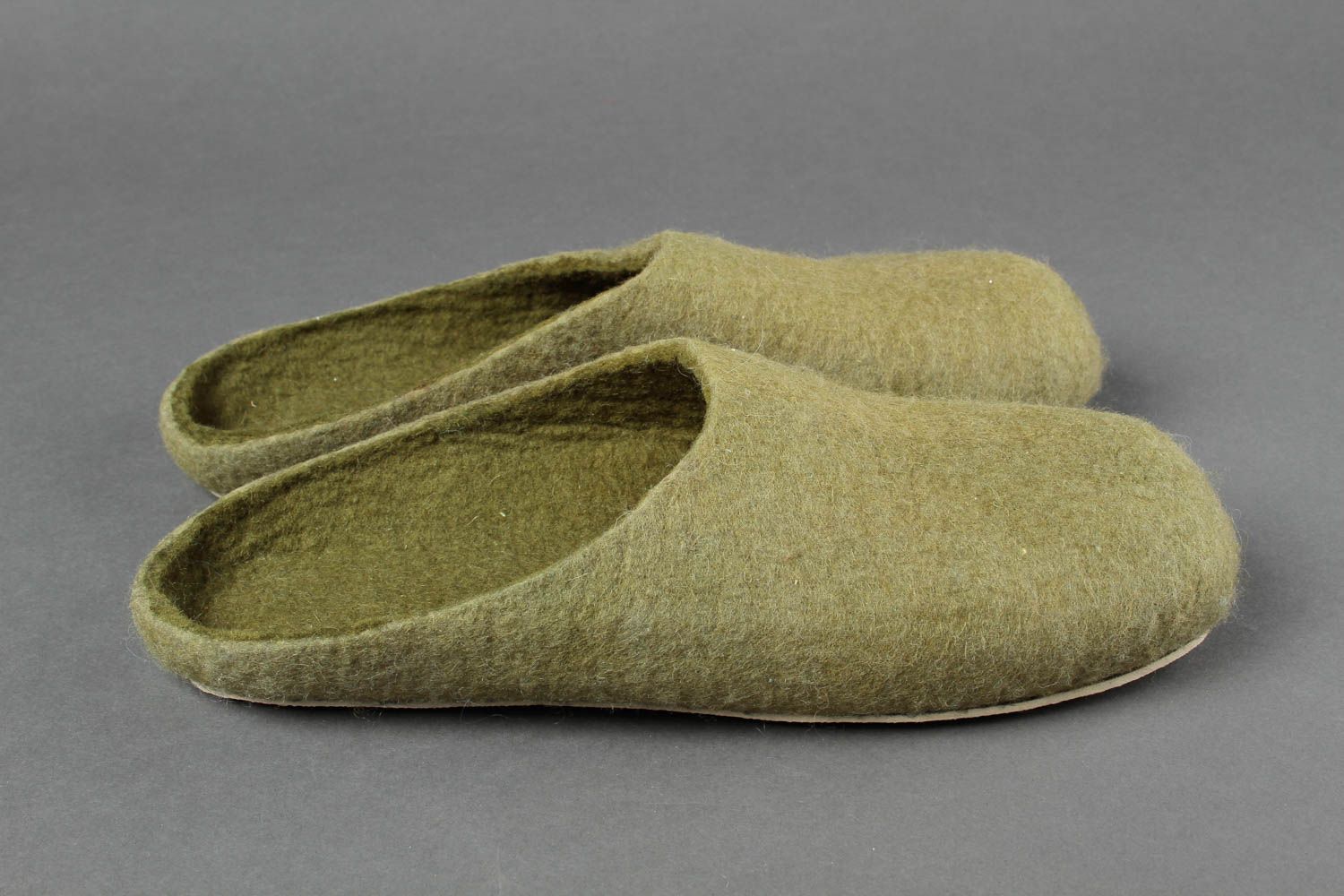 Pantoufles laine fait main Chaussures d'intérieur kaki Cadeau original unisexe photo 4