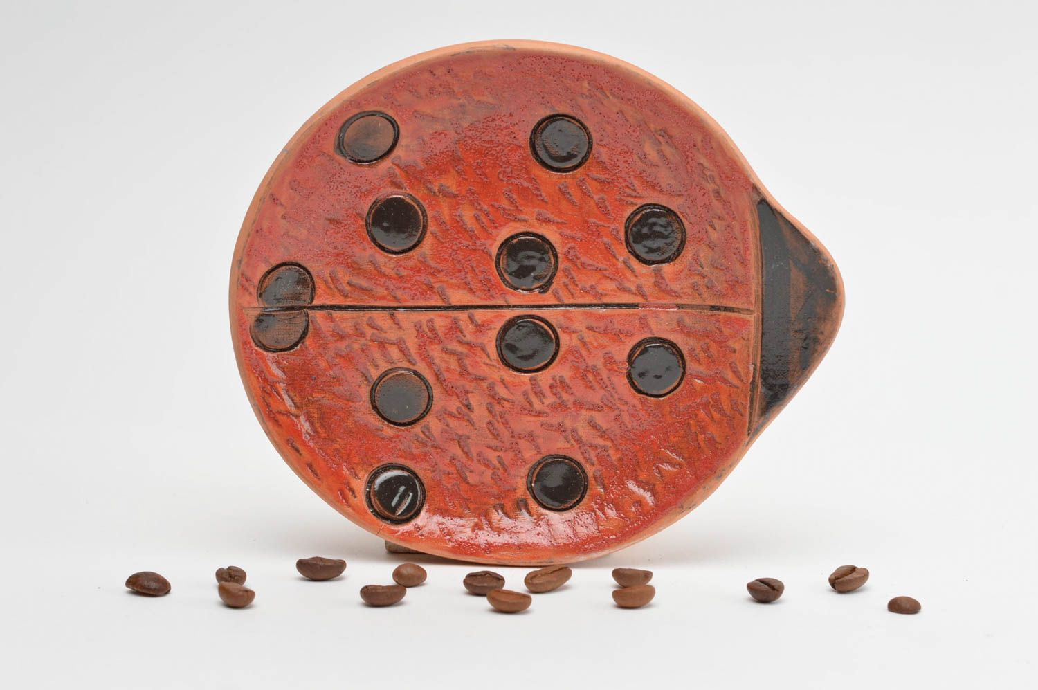 Assiette coccinelle faite main en céramique design de créateur originale photo 1
