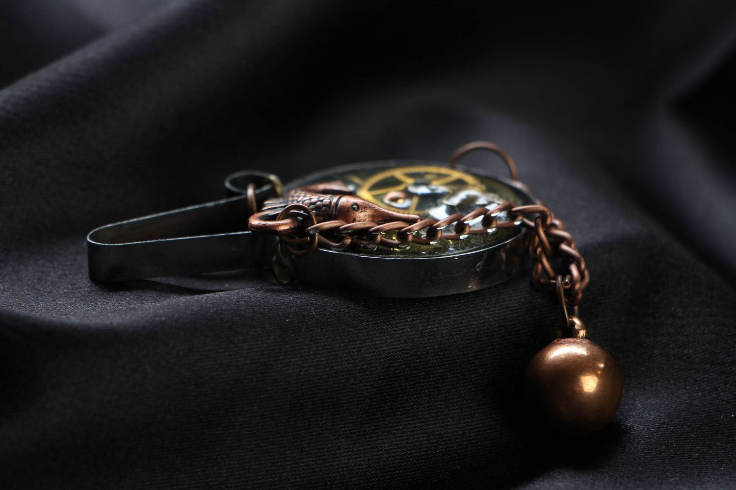 Designer metal pendant in steampunk style photo 2