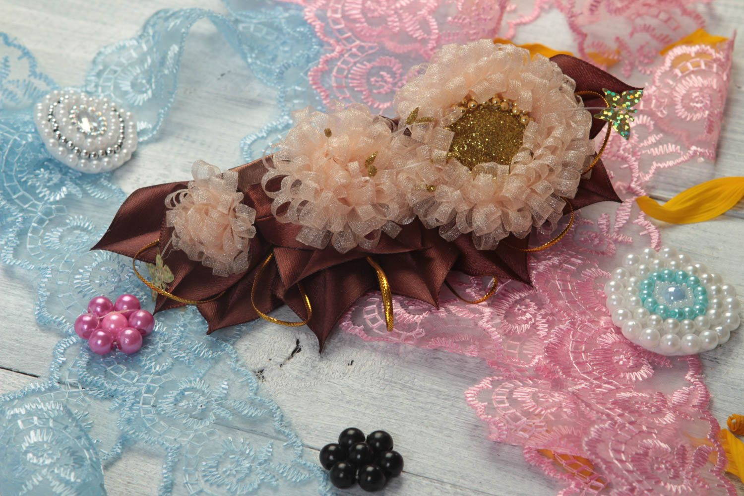 Beautiful handmade kanzashi flower hair clip baby hair flowers in hair photo 1