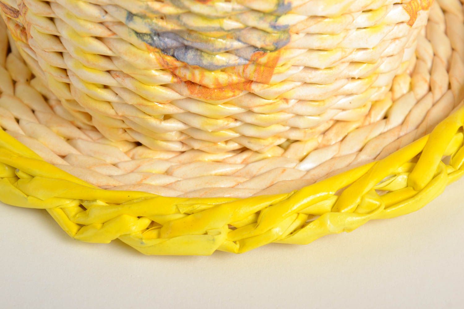 Handmade Korb Haus Accessoire Korb geflochten schöner Korb aus Papier gelb foto 5