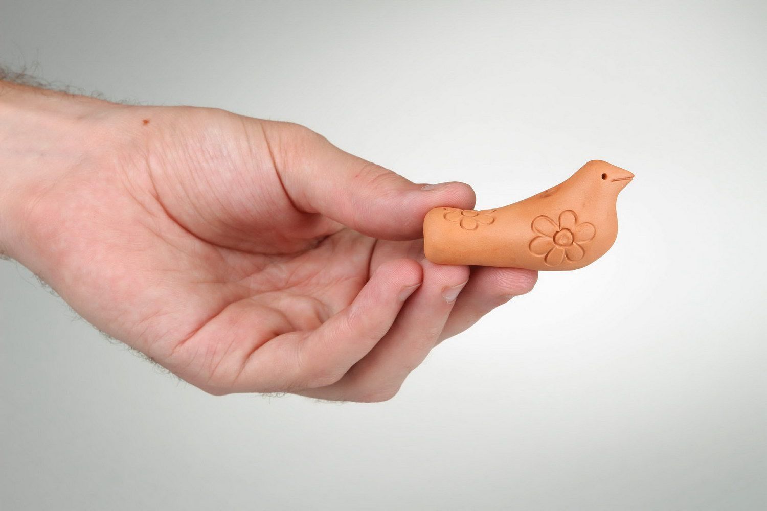 Keramische Lippenpfeife Vogel, Musikinstrument und Kindspielzeug foto 3