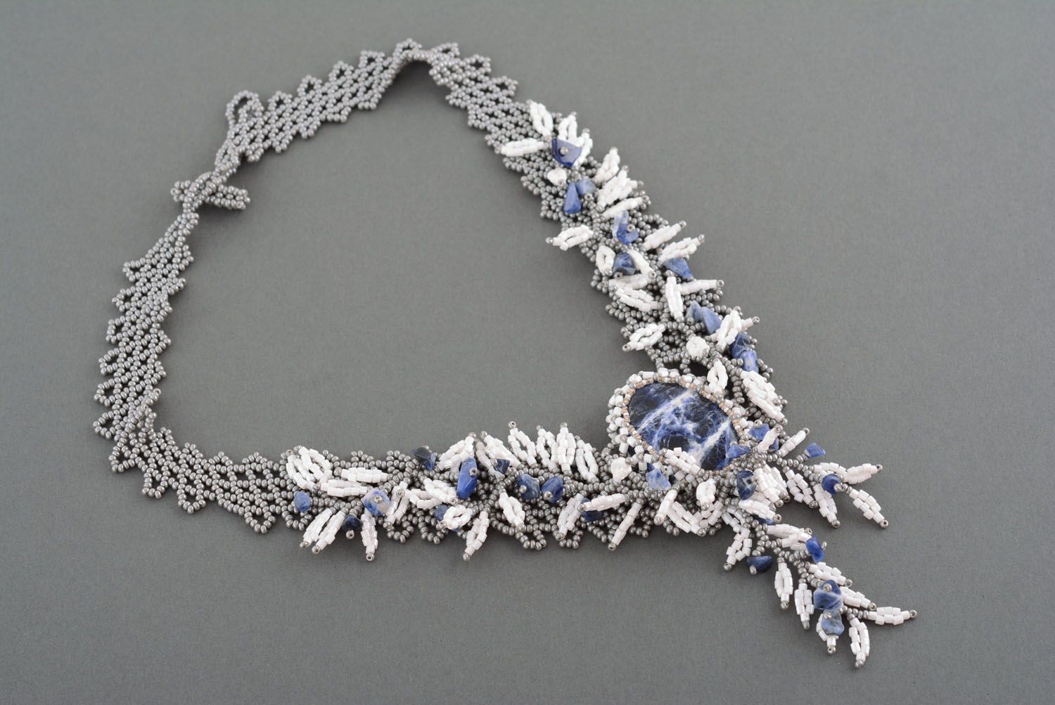 Beaded necklace with lapis lazuli stone photo 3