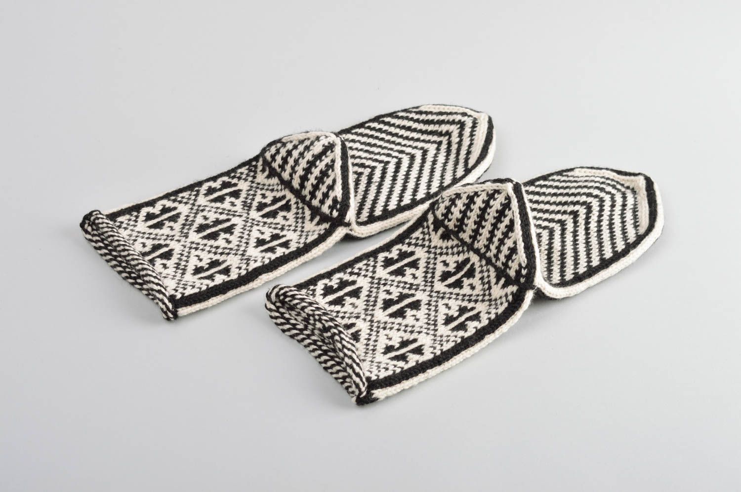 Носки ручной работы шерстяные носки из шерсти женские носки черно-белые фото 5