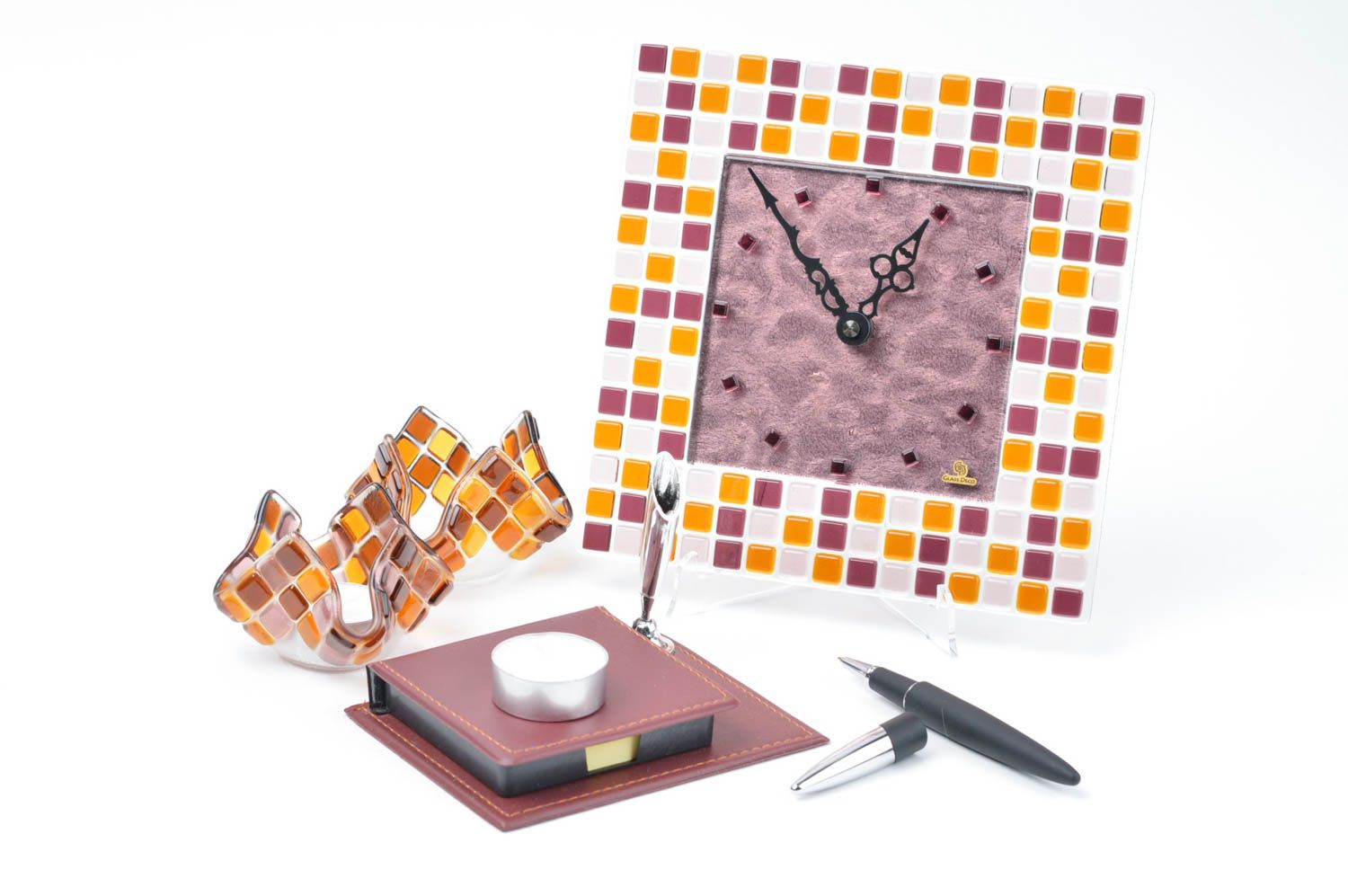 Reloj moderno de pared artesanal y portavelas de cristal elementos decorativos  foto 1