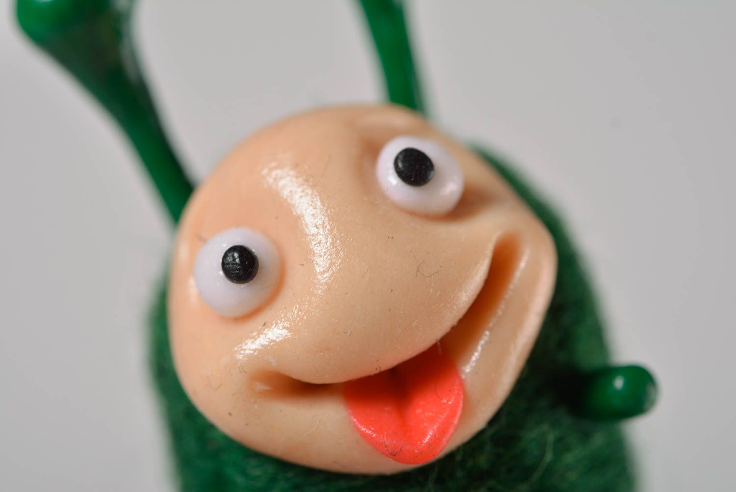 Валяная игрушка хэнд мэйд фигурка из пластики игрушка из шерсти зеленая фото 2