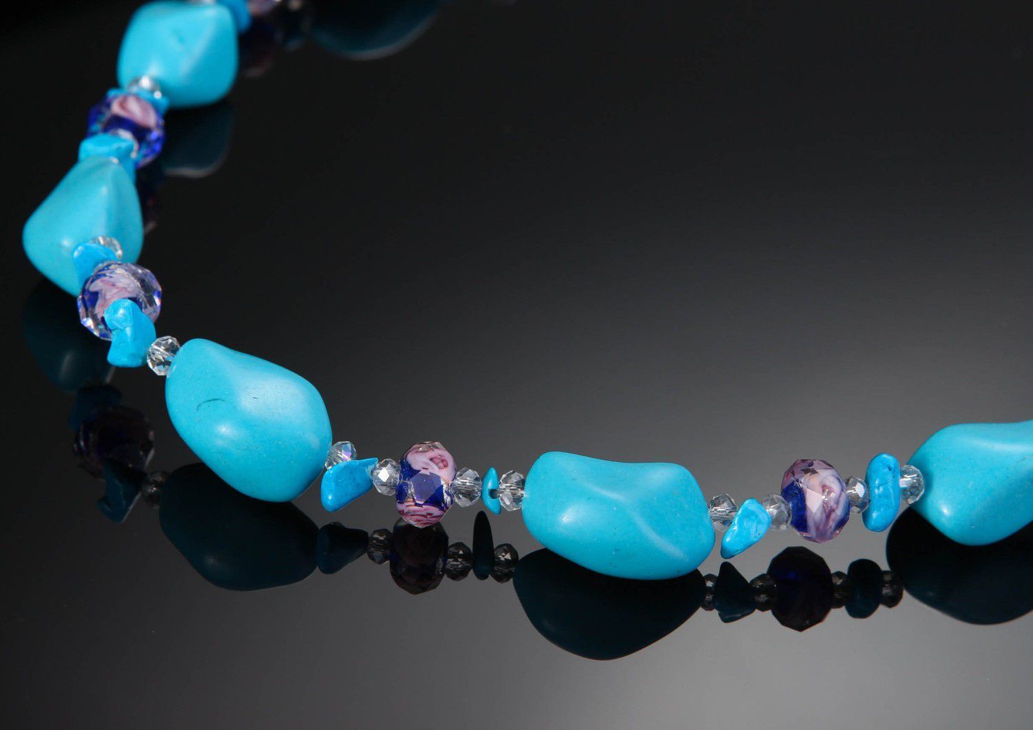 Necklace made of turquoise & glass photo 3
