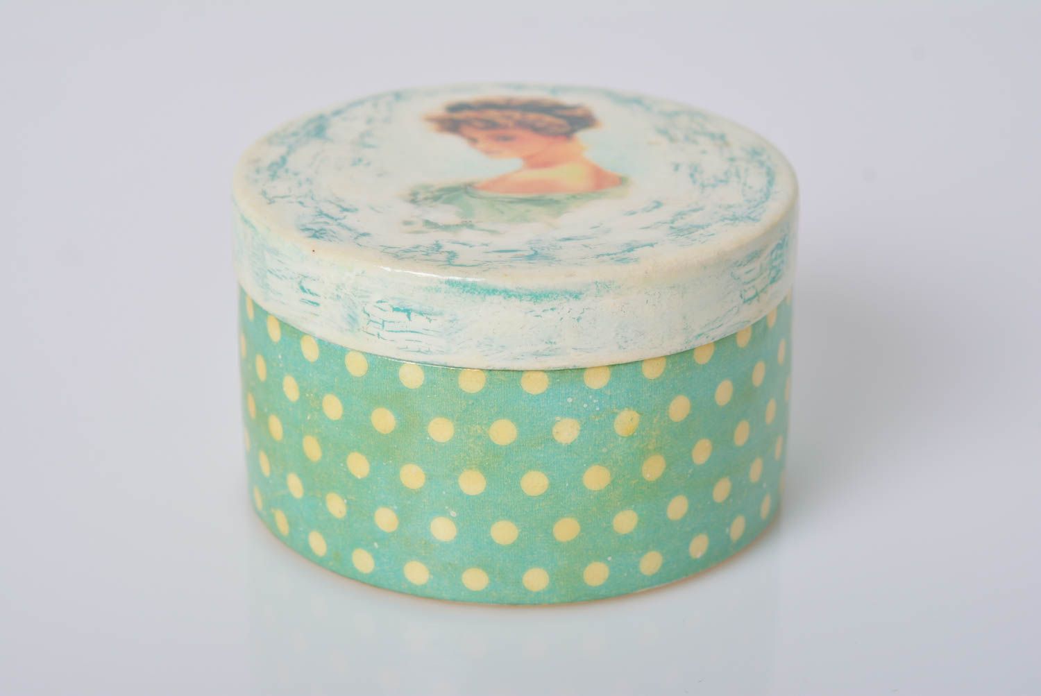 Small handmade round wooden jewelry box with decoupage Girl photo 5