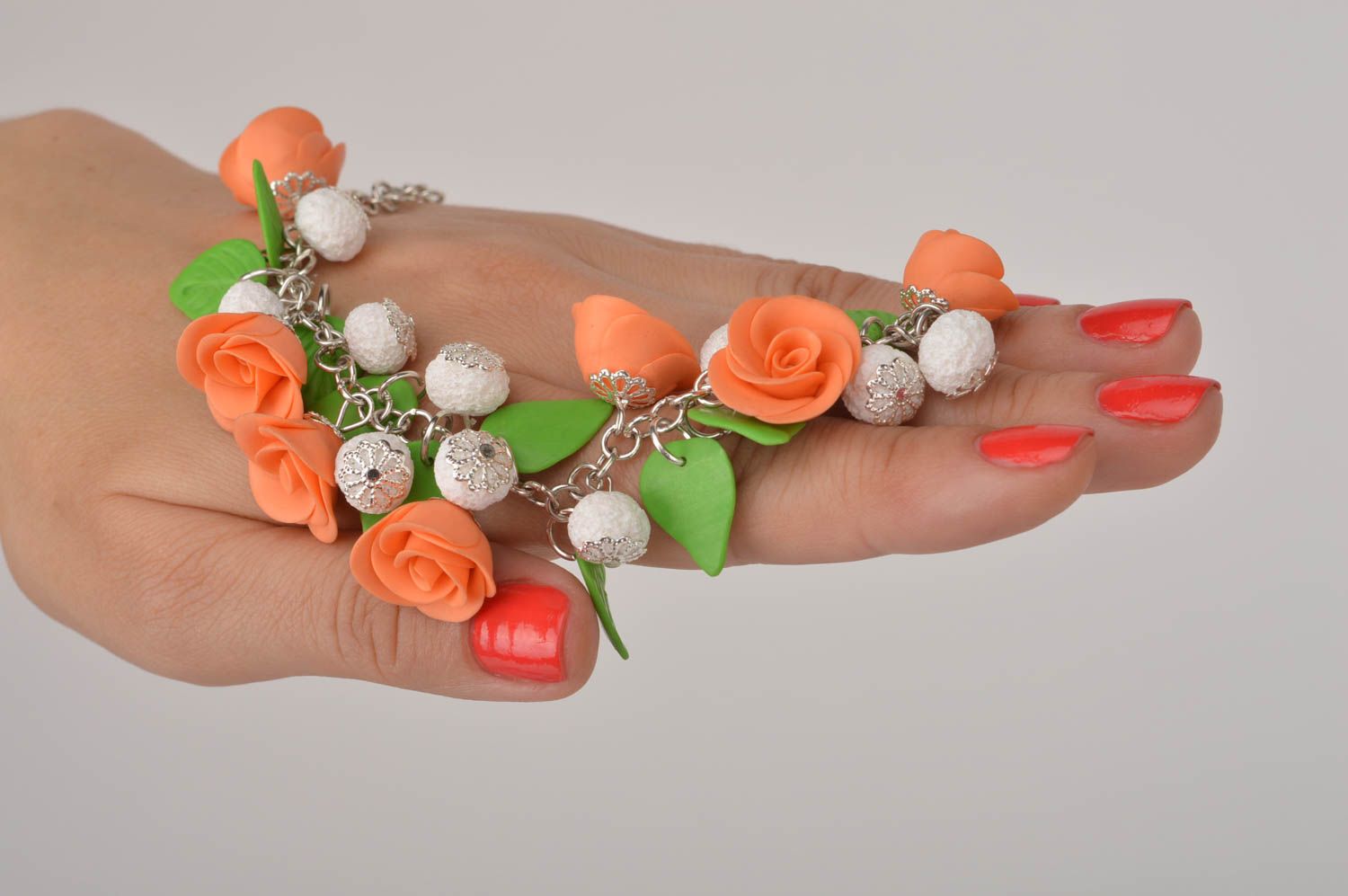 Bracelet avec fleurs orange Bijou fait main pâte polymère Cadeau pour femme photo 2
