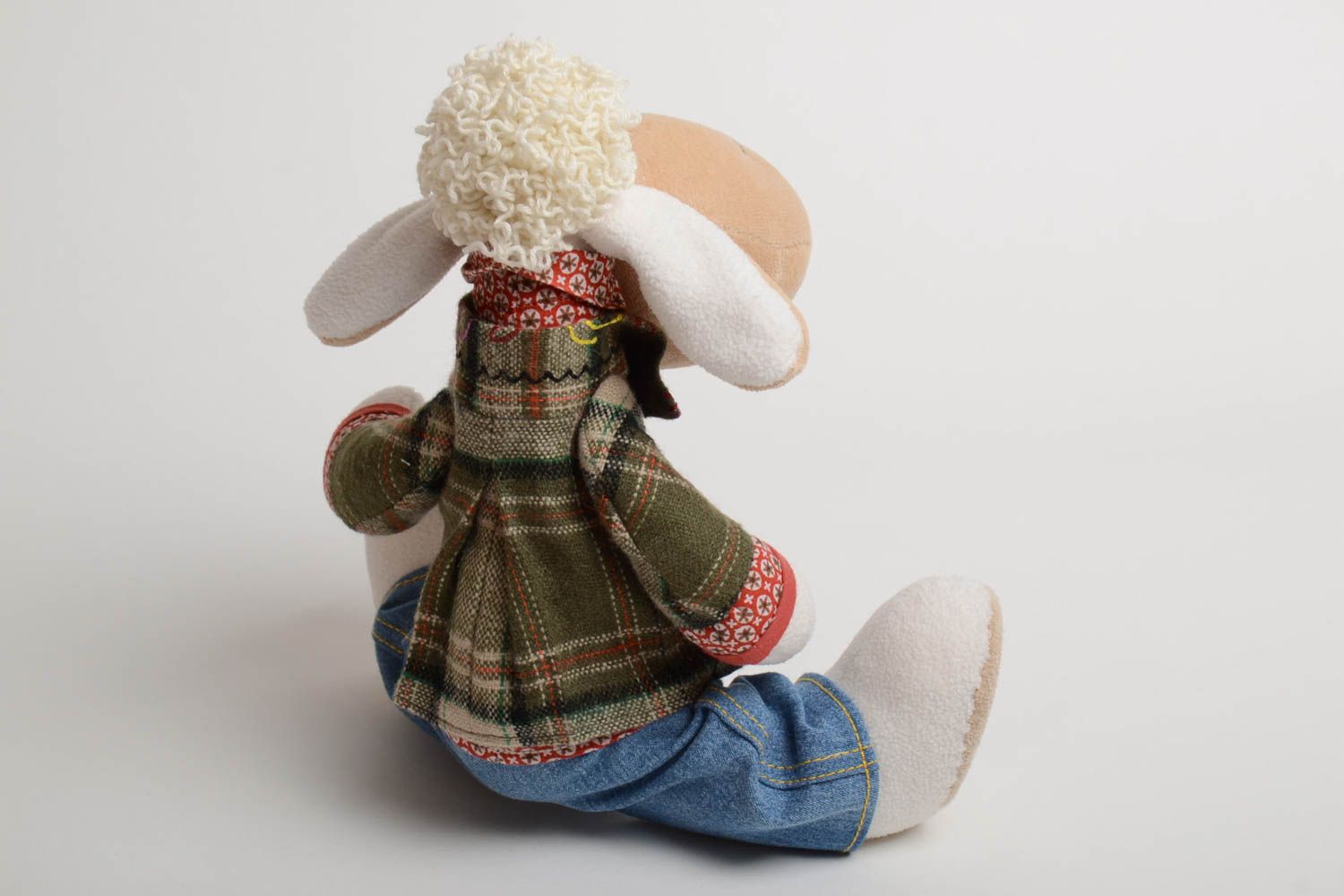 Künstlerisches Textil Kuscheltier Schaf aus Fleece handmade Spielzeug für Kinder foto 4