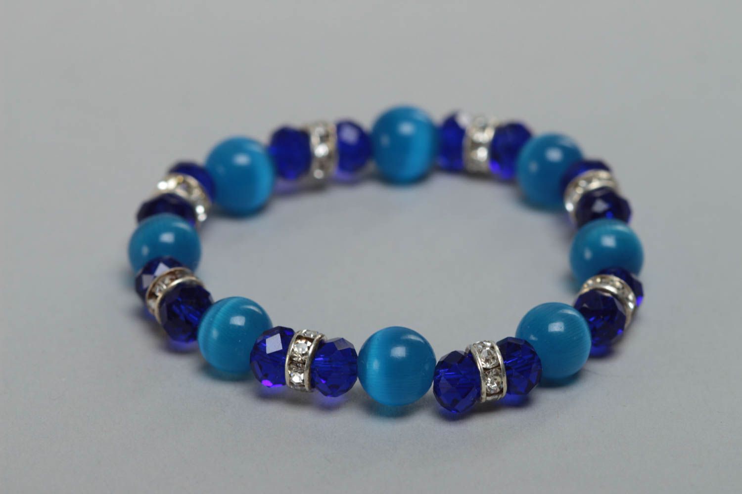 Beautiful bright blue handmade children's bracelet with glass and crystal beads photo 3