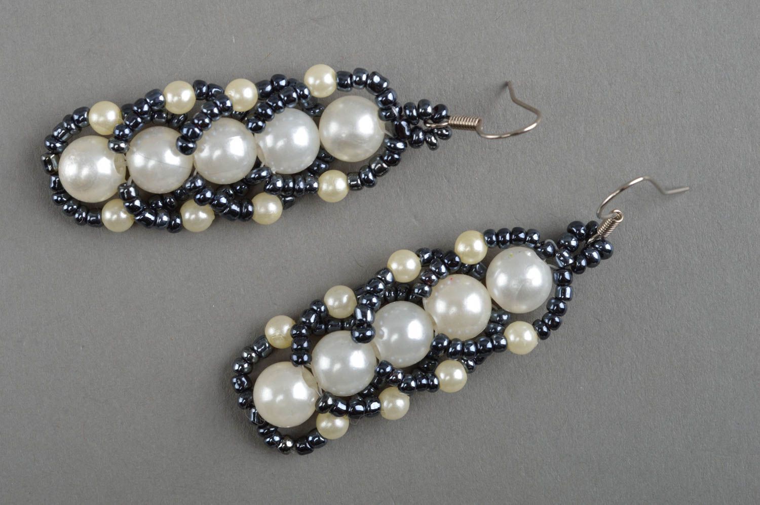 Boucles d'oreilles en fausses perles et perles de rocaille pendantes faites main photo 2