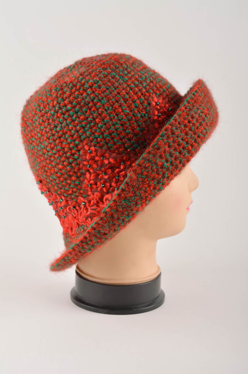 Bonnet tricot fait main Chapeau hiver terre cuite Vêtement pour femme design photo 3