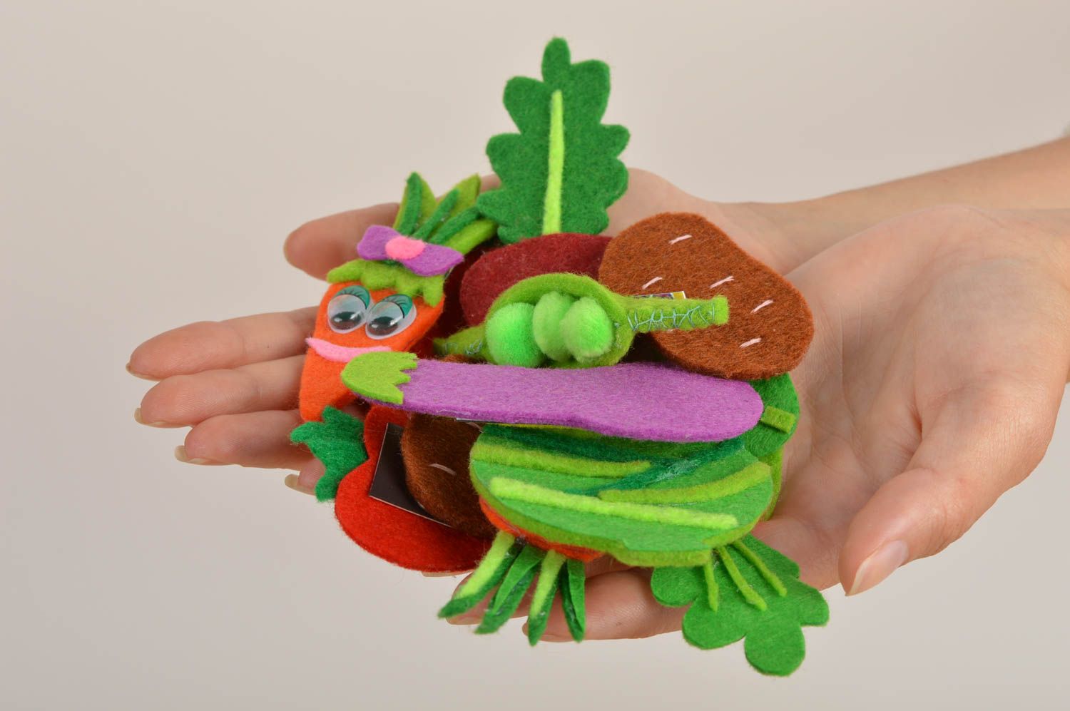 Магниты ручной работы магниты для детей фетровые игрушки в виде овощей 15 штук фото 2