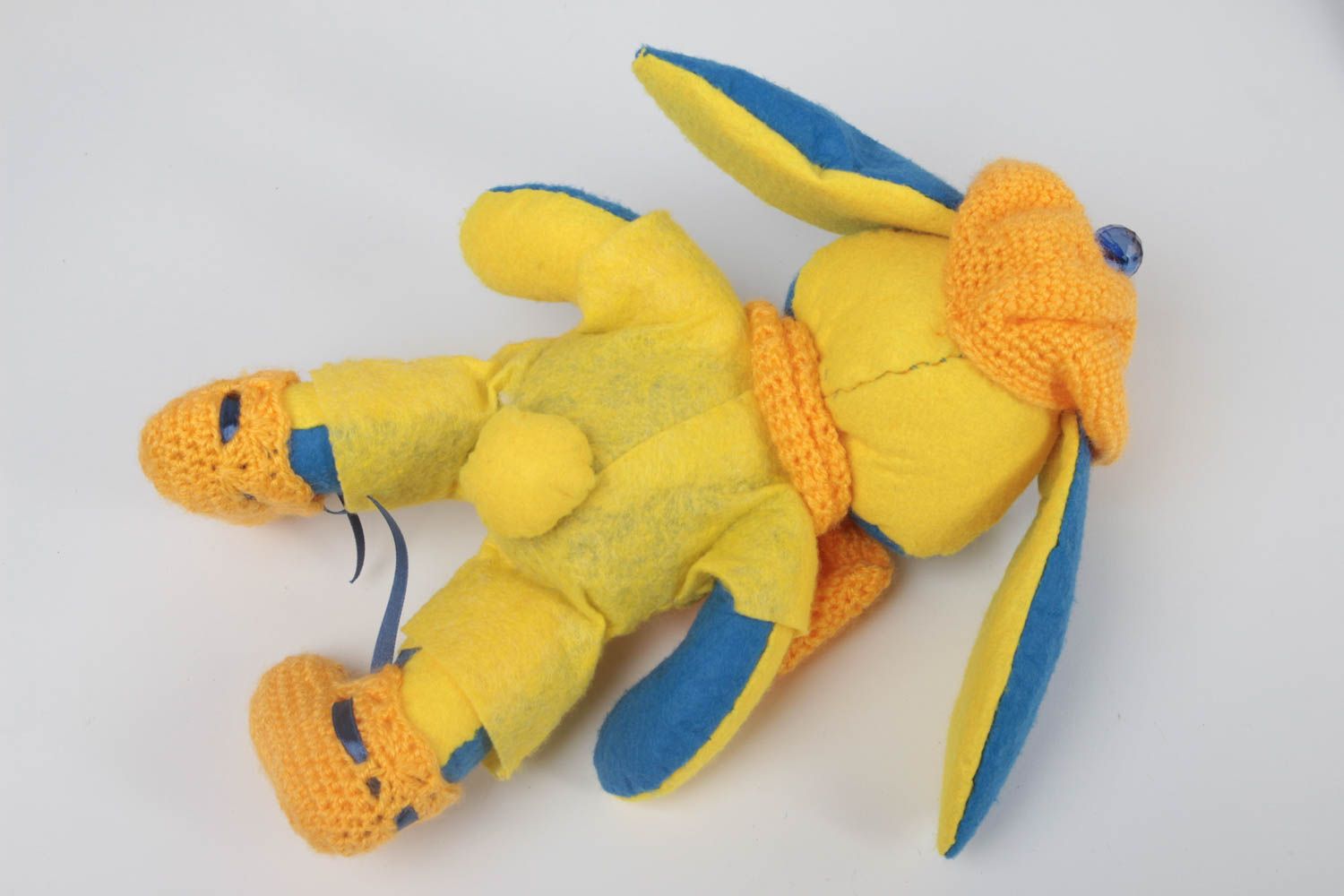 Jouet enfant fait main Peluche tricotée au crochet Cadeau original jaune bleu photo 4