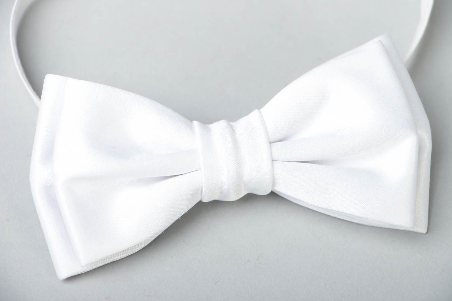 White Tie — «белый галстук»