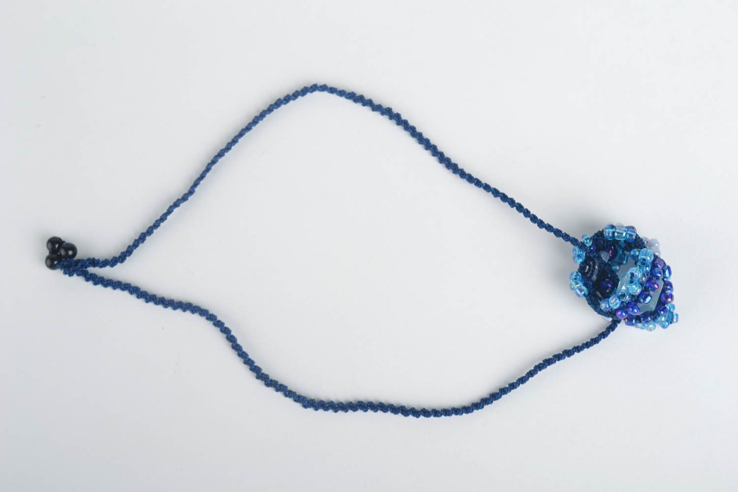 Pendentif bague Bijou fait main tressé en macramé bleu original Cadeau femme photo 3