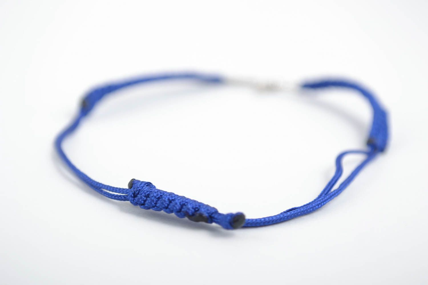 Украшение ручной работы синий браслет на руку браслет из ниток с крестом фото 3