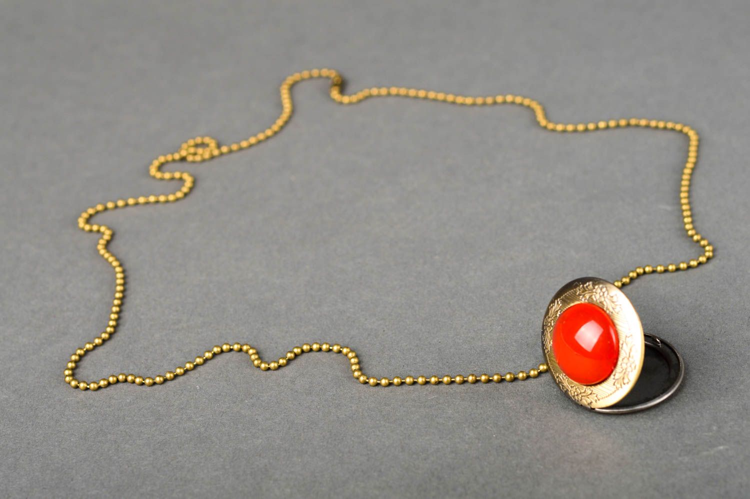 Handmade designer jewelry stylish metal pendant unusual pendant for girls photo 2