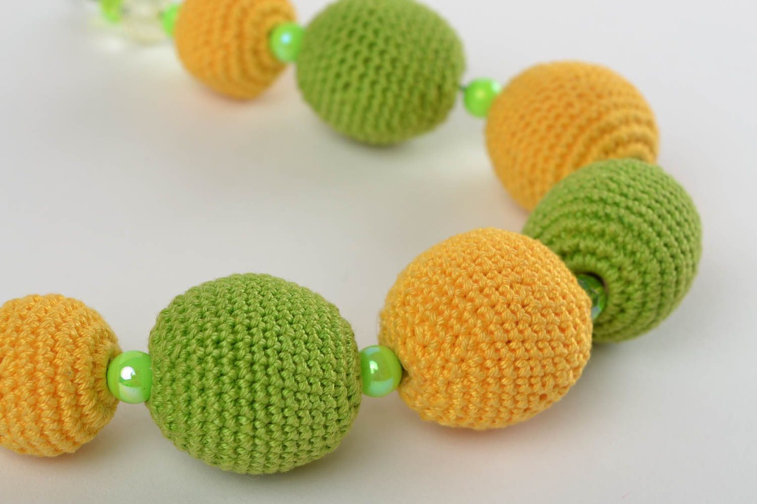 Woven cute handmade big yellow and light green unusual beautiful necklace photo 3