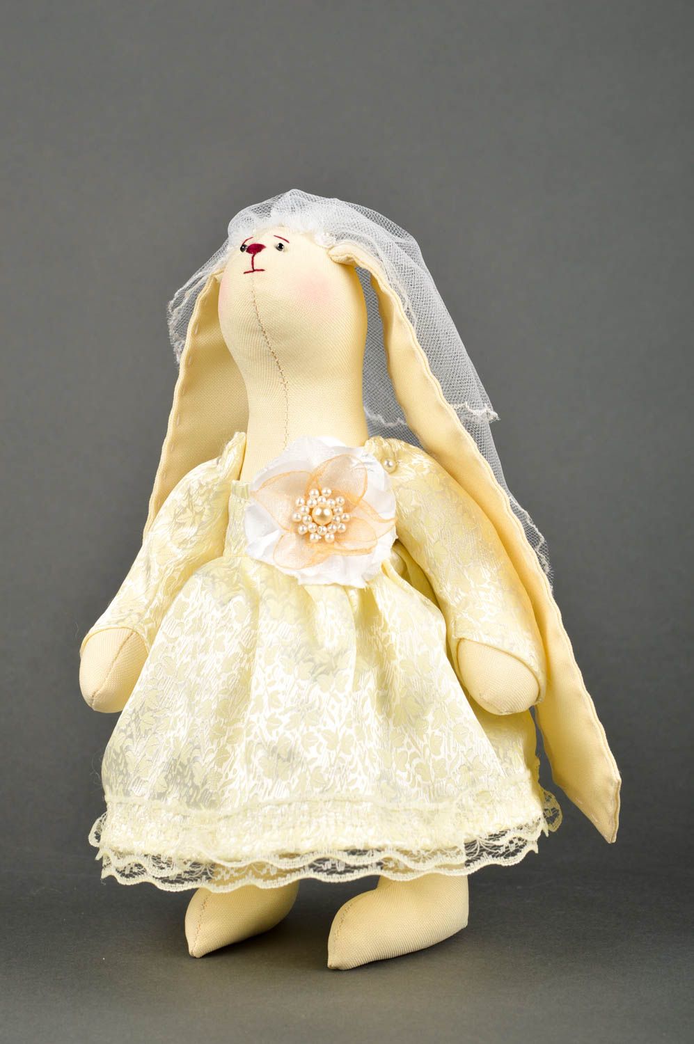 Игрушка заяц ручной работы интерьерная игрушка зайчиха невеста авторская игрушка фото 1
