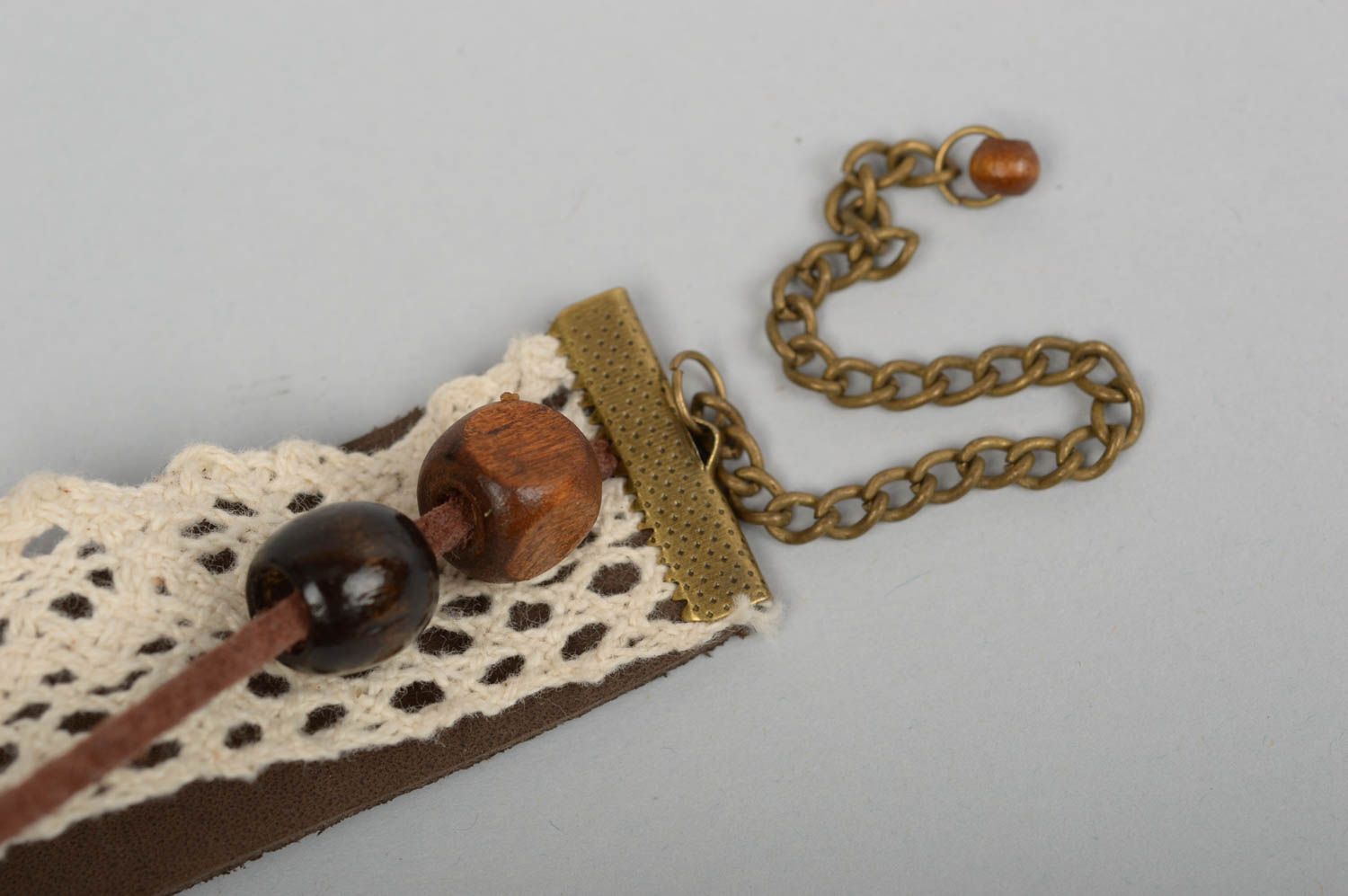Pulsera de cuero artesanal con encaje  accesorio para mujer regalo original foto 4