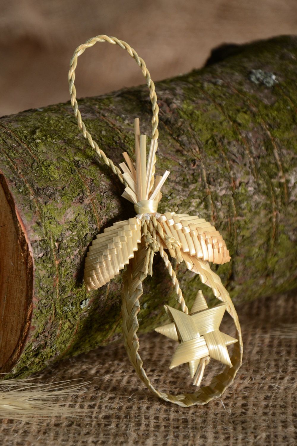 Интерьерная подвеска плетеная из соломы ручной работы игрушка на елку фото 1