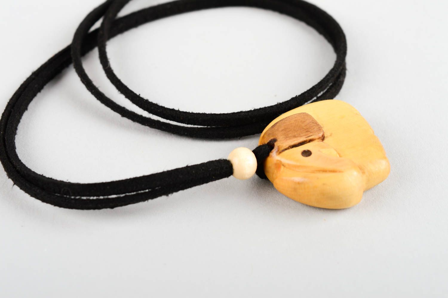 Handmade wooden pendant funny neck pendant ideas artisan jewelry designs photo 5