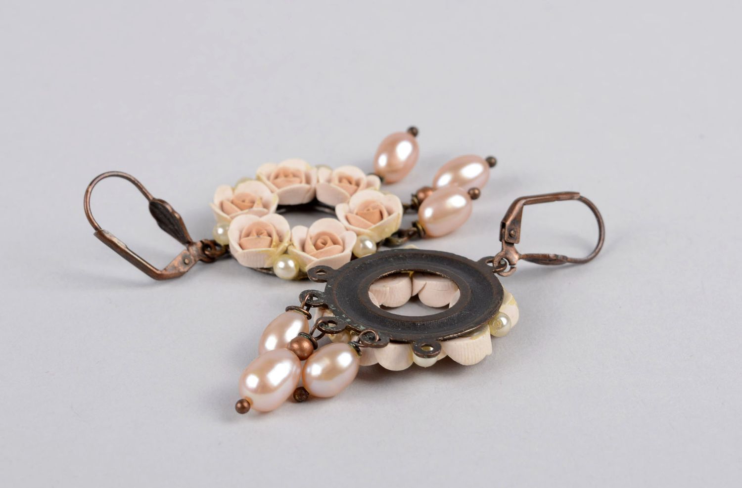 Polymer Schmuck handmade Blumen Ohrringe in Rosa stilvolles Accessoire für Frau foto 4