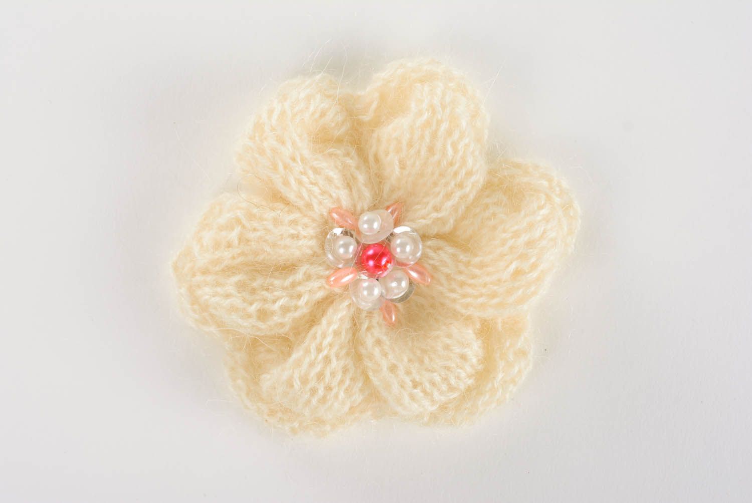 Broche fleur tricotée faite main photo 5