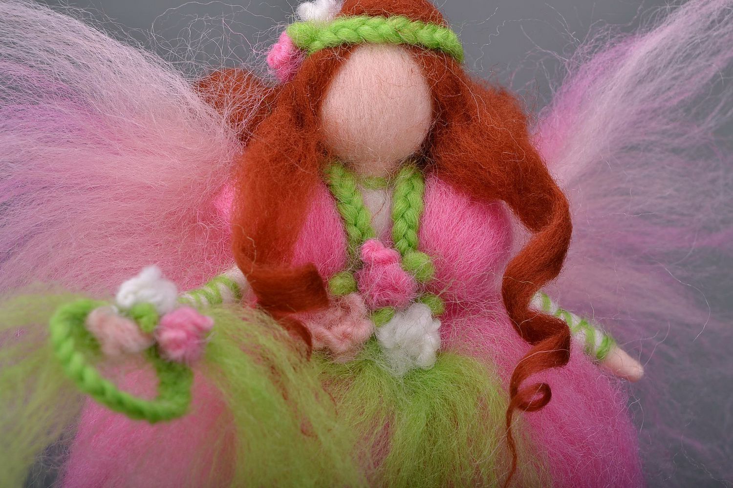 Bambola fata in lana fatta a mano pupazzo tessile originale primavera foto 2