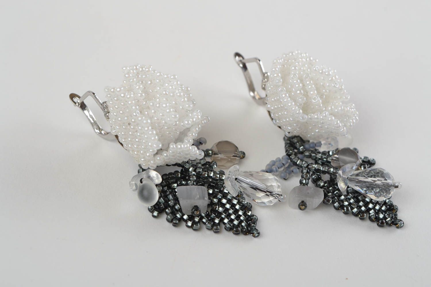 Beautiful handmade designer woven beaded earrings with white roses photo 5