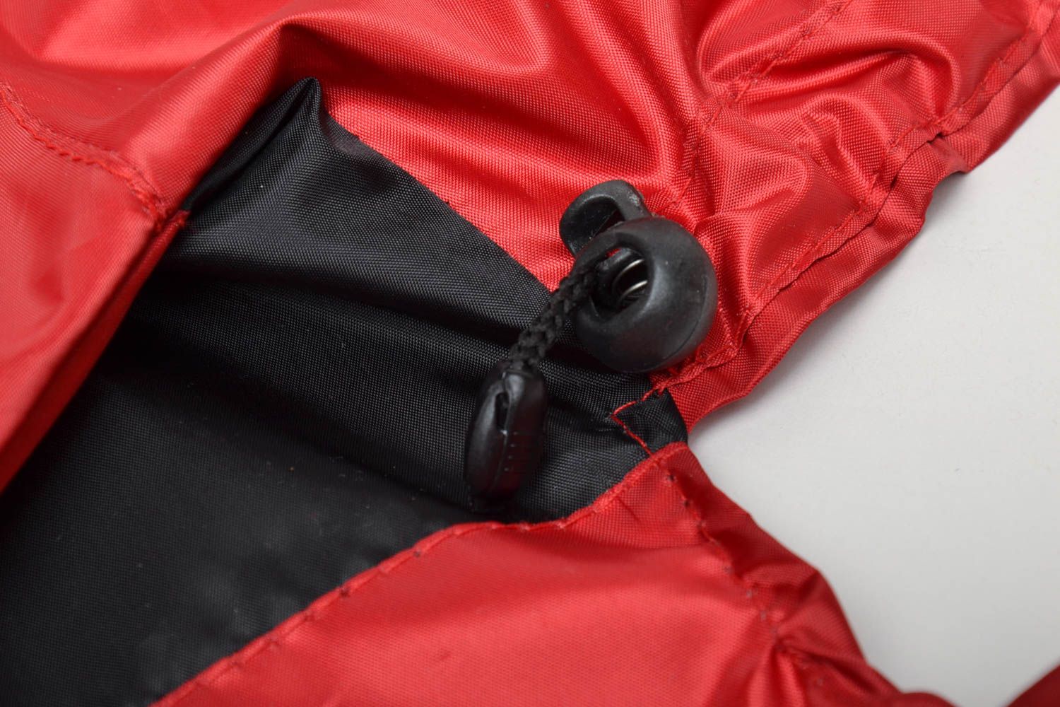 Rot-schwarzer Overall für Hund  foto 4